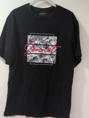 Black Short-Sleeve Graphic Tee with Red Embroidered Logo Men Size Large